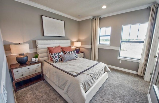 bedroom featuring crown molding, carpet flooring, baseboards, and recessed lighting
