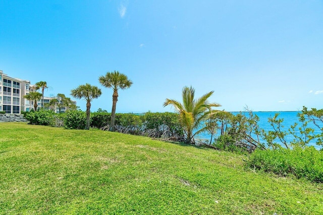 20 NE Plantation Rd Unit 203, Stuart, FL 34996 - view of grassy yard featuring a water view