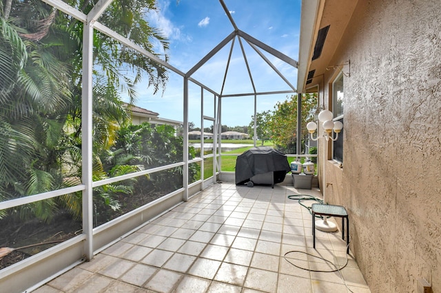 9620 Crescent View Dr N, Boynton Beach, FL 33437 - sunroom with a water view