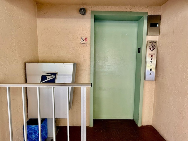 entrance to property with elevator