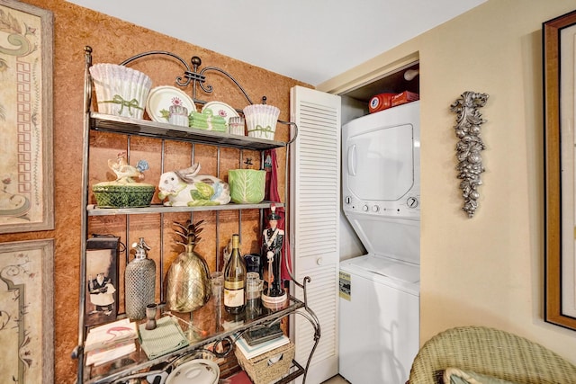 3701 S Flagler Dr Unit A101, West Palm Beach, FL 33405 - washroom featuring stacked washer / drying machine