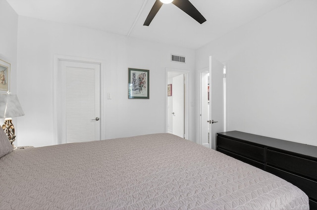 830 Greensward Ct Unit 107-H, Delray Beach, FL 33445 - bedroom with ceiling fan