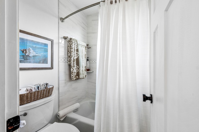 1045 Circle Ter E Unit D, Delray Beach, FL 33445 - full bath with toilet and shower / bath combo with shower curtain