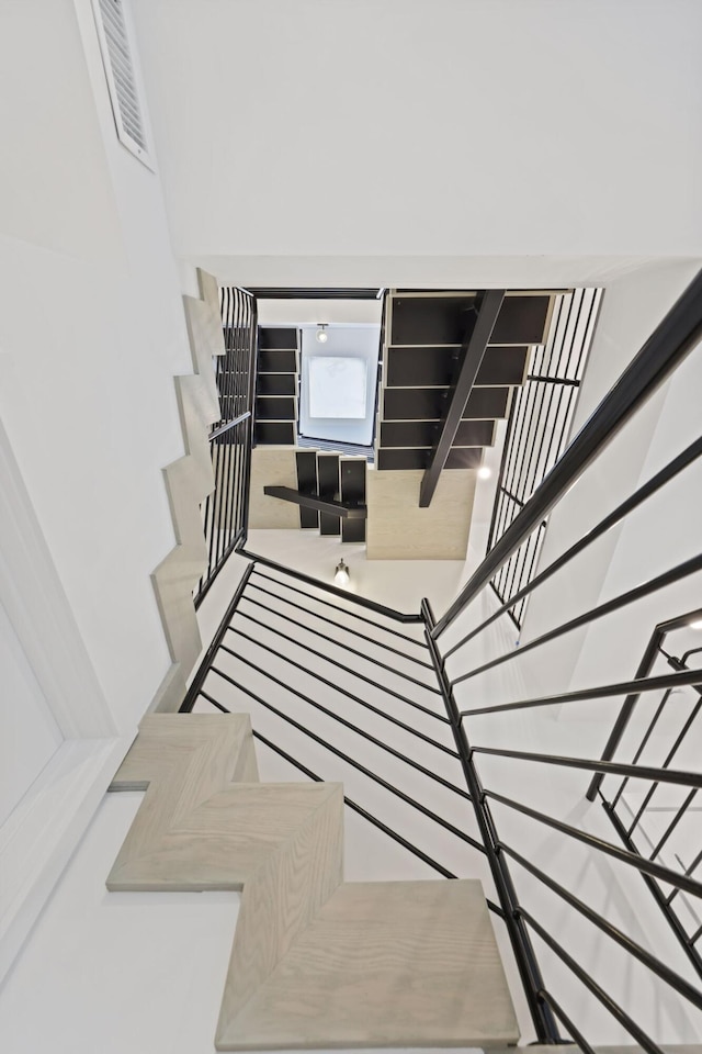 201 SE 4th Ave, Delray Beach, FL 33483 - view of staircase