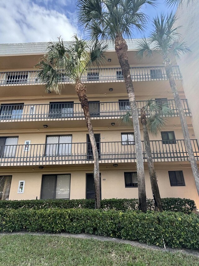 4820 Lucerne Lakes Blvd W Unit 107, Greenacres, FL 33467 - view of apartment building / complex