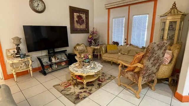 2332 SW Savona Blvd, Port Saint Lucie, FL 34953 - view of tiled living room