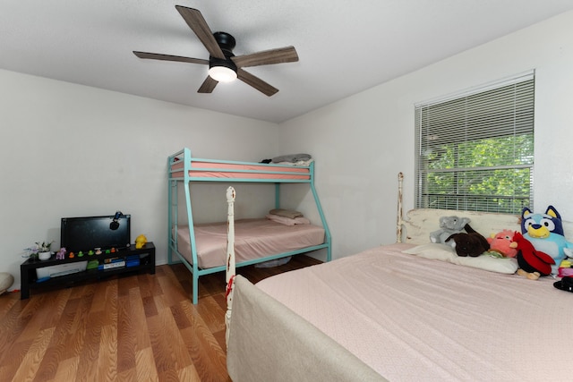 627 Dory Ln Unit 304, Altamonte Springs, FL 32714 - bedroom with wood finished floors and ceiling fan