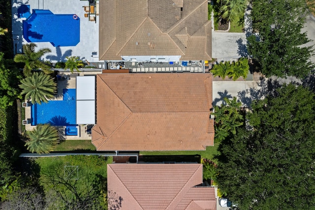 1010 Delray Lakes Dr, Delray Beach, FL 33444 - view of subject property with a pool area