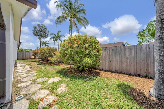 9152 Affirmed Ln, Boca Raton, FL 33496 - view of yard featuring fence