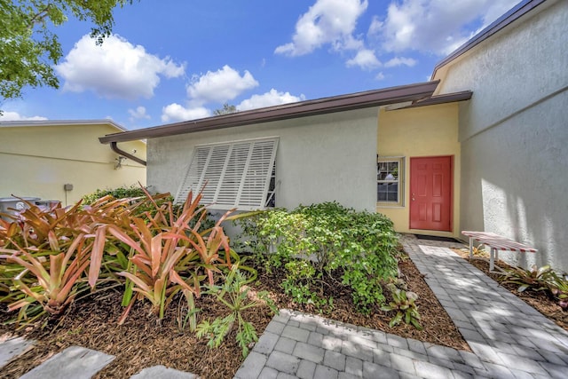 9152 Affirmed Ln, Boca Raton, FL 33496 - entrance to property with stucco siding