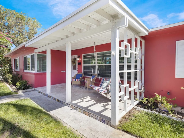 1001 N Lakeside Dr, Lake Worth Beach, FL 33460 - view of porch