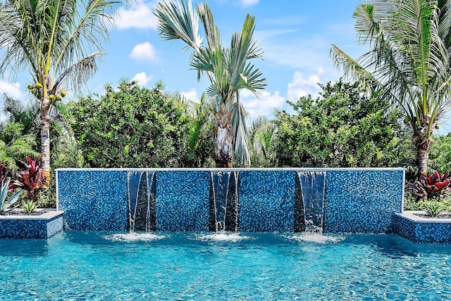 20049 SE Bridgewater Dr, Jupiter, FL 33458 - view of swimming pool