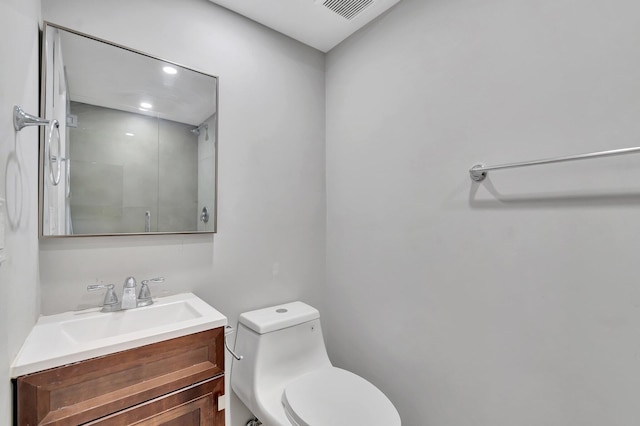 125 E Hart St, Lantana, FL 33462 - bathroom with toilet, an enclosed shower, and vanity