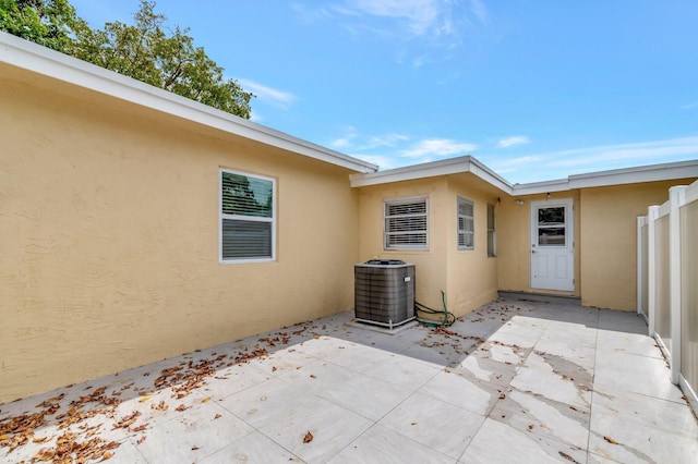 125 E Hart St, Lantana, FL 33462 - view of patio featuring central AC
