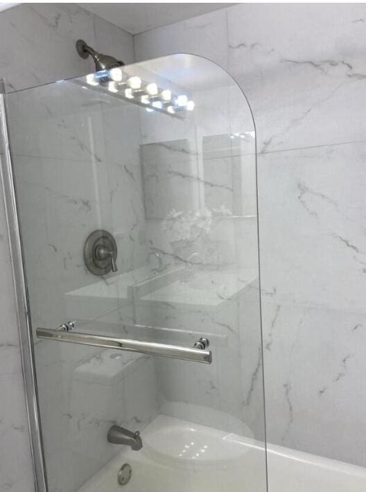 7844 La Mirada Dr, Boca Raton, FL 33433 - full bath with shower / tub combination