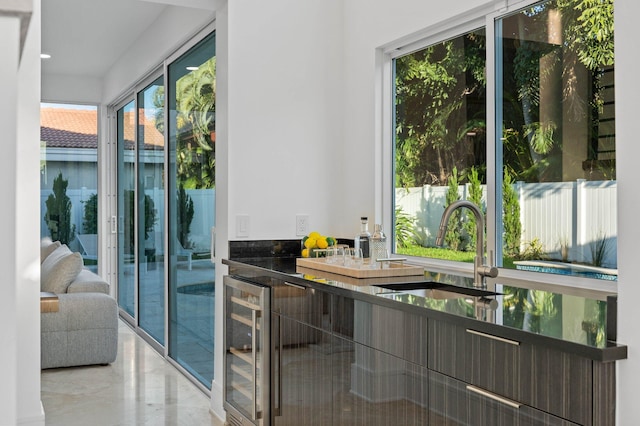 2646 NW 49th St, Boca Raton, FL 33434 - bar featuring beverage cooler and a sink