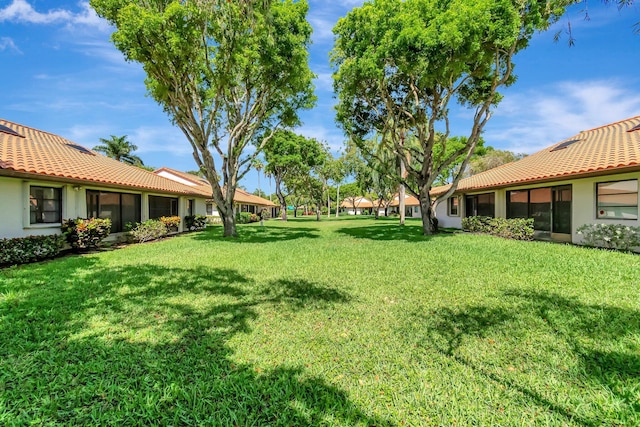 6078 Sunny Pointe Cir, Delray Beach, FL 33484 - view of grassy yard