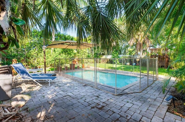 341 NE 7th Ave, Delray Beach, FL 33483 - view of pool featuring a patio area