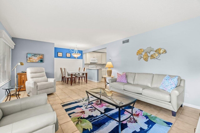 234 Pine Hov Cir Unit B-1, Greenacres, FL 33463 - living room featuring light tile patterned floors