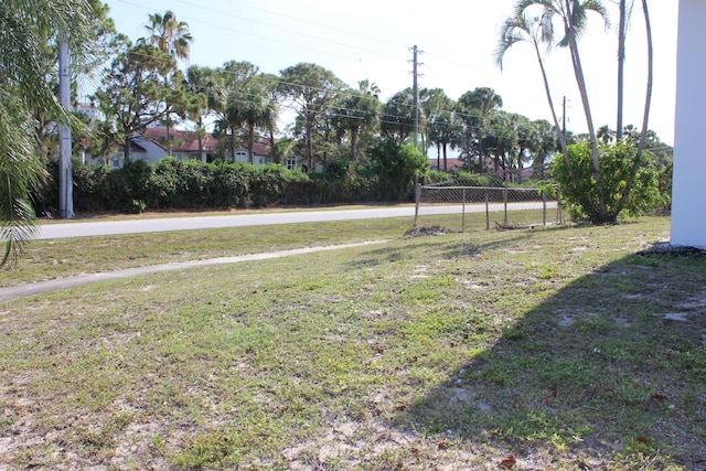 12015 Colony Ave, Palm Beach Gardens, FL 33410 - view of yard