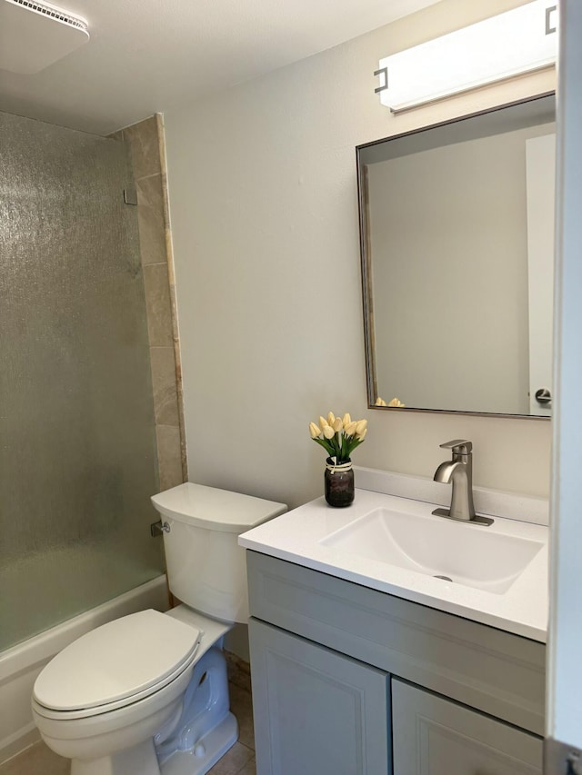 3400 Spanish Wells Dr Unit 52-C, Delray Beach, FL 33445 - full bathroom with vanity, toilet, and washtub / shower combination