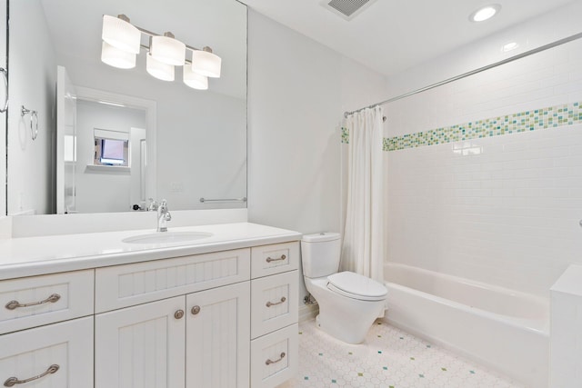 12891 Inshore Dr, Palm Beach Gardens, FL 33410 - bathroom with toilet, vanity, and shower / tub combo