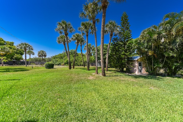 1116 NE Oceanview Cir, Jensen Beach, FL 34957 - view of grassy yard