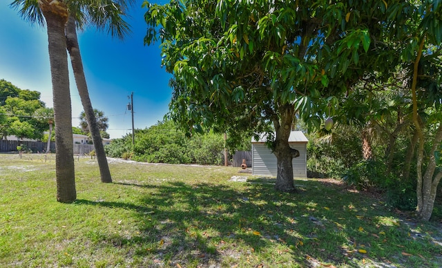 1116 NE Oceanview Cir, Jensen Beach, FL 34957 - view of yard
