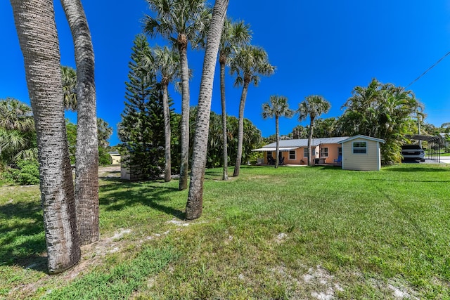 1116 NE Oceanview Cir, Jensen Beach, FL 34957 - view of grassy yard