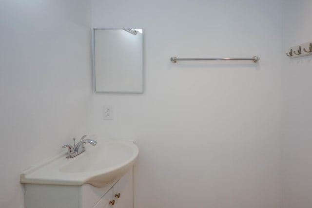 134 Southampton Unit B, West Palm Beach, FL 33417 - bathroom with vanity