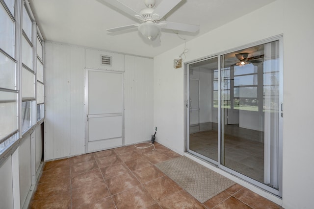 134 Southampton Unit B, West Palm Beach, FL 33417 - unfurnished sunroom with a ceiling fan