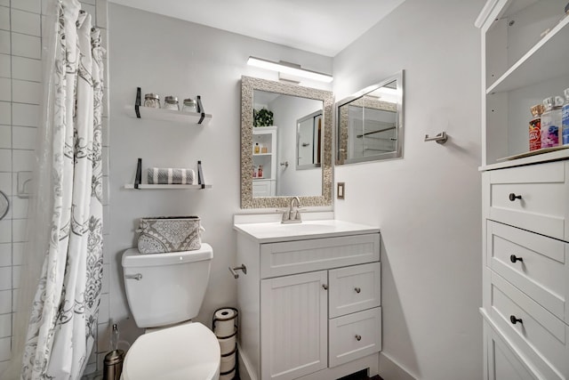 1044 Cambridge C Unit 1044, Deerfield Beach, FL 33442 - full bath featuring toilet, vanity, and a shower with curtain