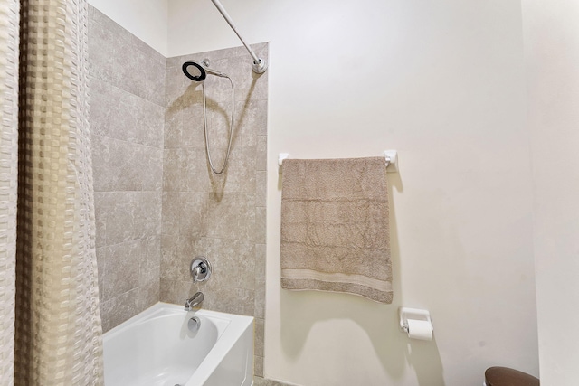 4080 Devenshire Ct, Coconut Creek, FL 33073 - full bathroom with shower / bathtub combination with curtain