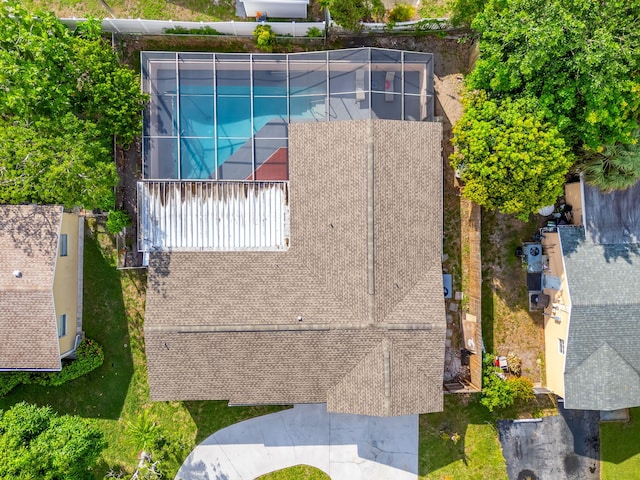 318 Gale Pl, West Palm Beach, FL 33409 - view of subject property with a pool area