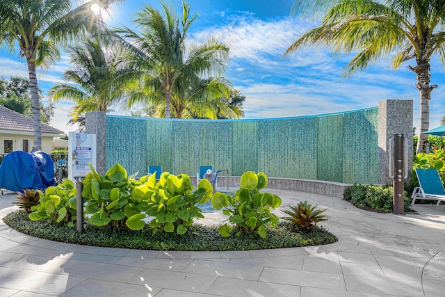 6 Stratford Dr E Unit D, Boynton Beach, FL 33436 - view of yard