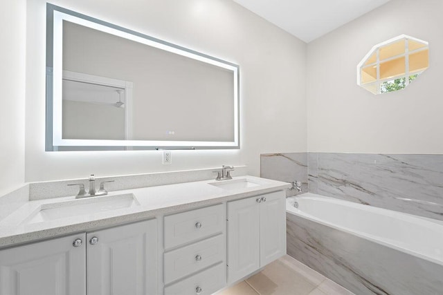 122 Ashley Ct, Jupiter, FL 33458 - bathroom with double vanity and a bath