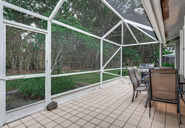 7043 Summer Tree Dr, Boynton Beach, FL 33437 - sunroom featuring outdoor dining space