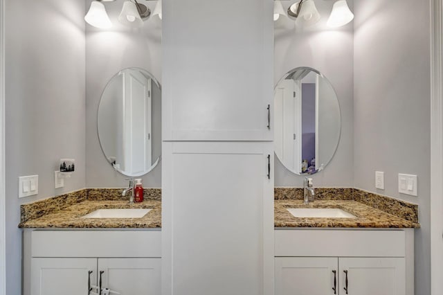 5968 Jasmine Ln, Westlake, FL 33470 - bathroom featuring two vanities