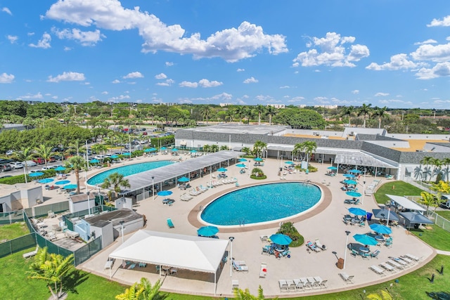79 Saxony B B, Delray Beach, FL 33446 - aerial view of a pool area