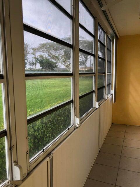 261 Suffolk Unit G, Boca Raton, FL 33434 - view of unfurnished sunroom