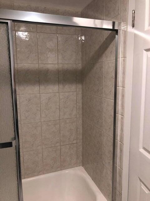 261 Suffolk Unit G, Boca Raton, FL 33434 - view of bathroom