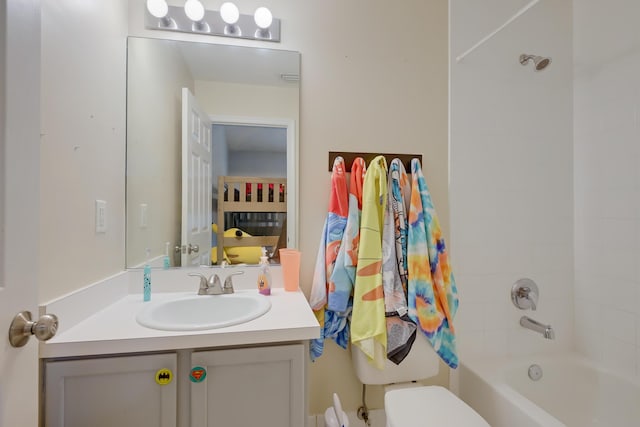 6936 Stoney Creek Cir, Lake Worth, FL 33467 - full bath featuring toilet, washtub / shower combination, and vanity