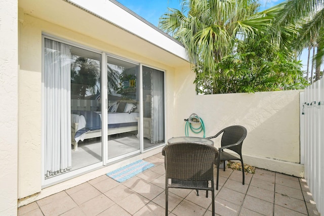 17187 Bay St, Jupiter, FL 33477 - balcony with a patio area
