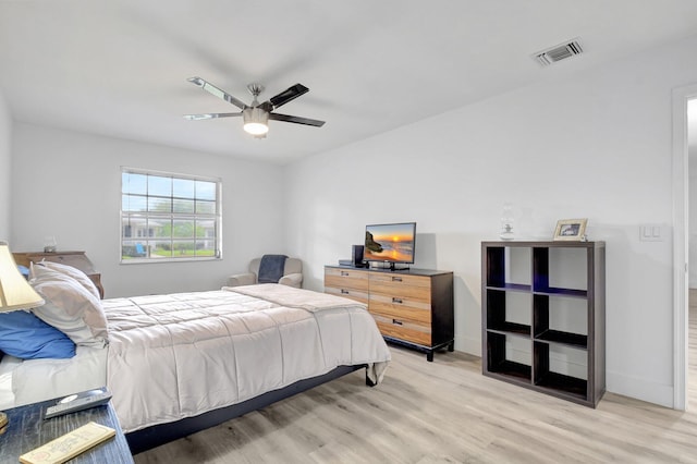 10164 40th Way S Unit 256, Boynton Beach, FL 33436 - bedroom with light wood finished floors, baseboards, and ceiling fan