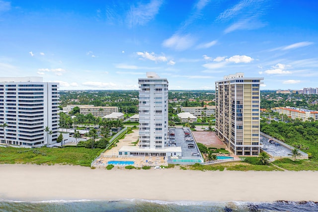 1180 S Ocean Blvd Unit 7B, Boca Raton, FL 33432 - view of urban area with a pool and a large body of water
