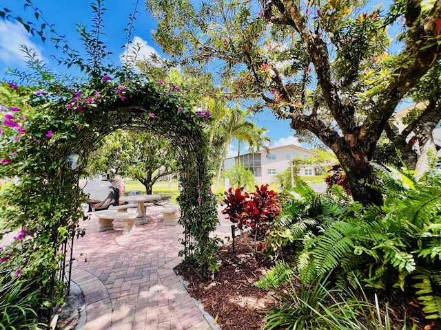 314 Chatham P, West Palm Beach, FL 33417 - view of property's community featuring a patio area