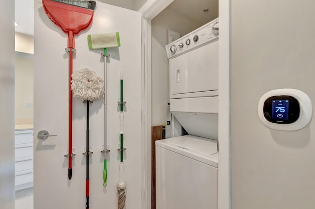 550 Okeechobee Blvd Unit 821, West Palm Beach, FL 33401 - laundry area with stacked washer / dryer