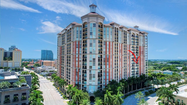 550 Okeechobee Blvd Unit 821, West Palm Beach, FL 33401 - view of property with a view of city