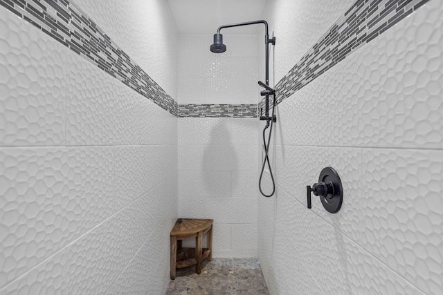 9544 Mockingbird Trl, Jupiter, FL 33478 - bathroom view of a tile shower