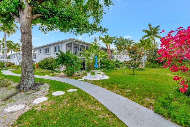 2161 NE 42nd Ct Unit 116, Lighthouse Point, FL 33064 - view of home's community with a yard